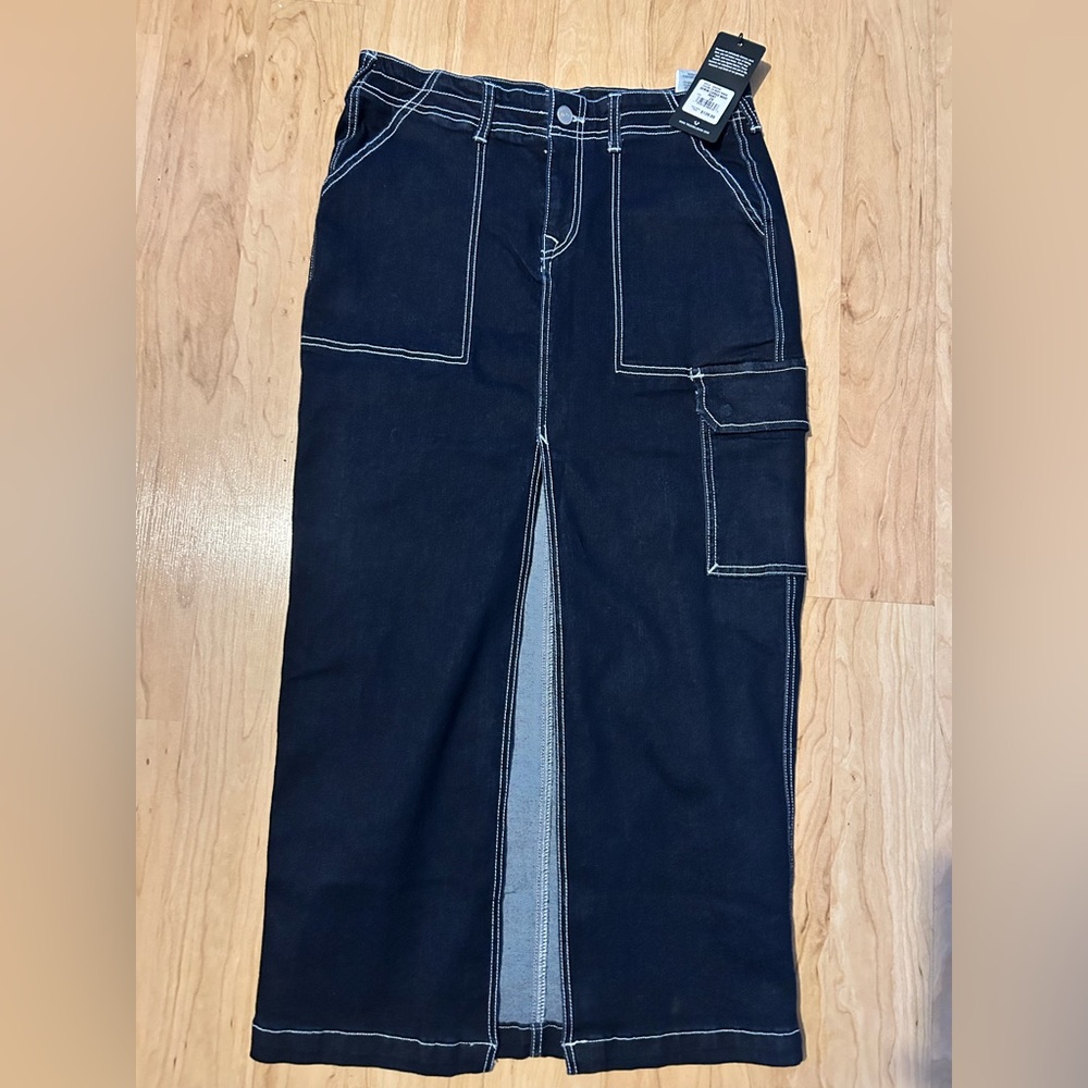 True religion Denim cargo Jean skirt Size 28